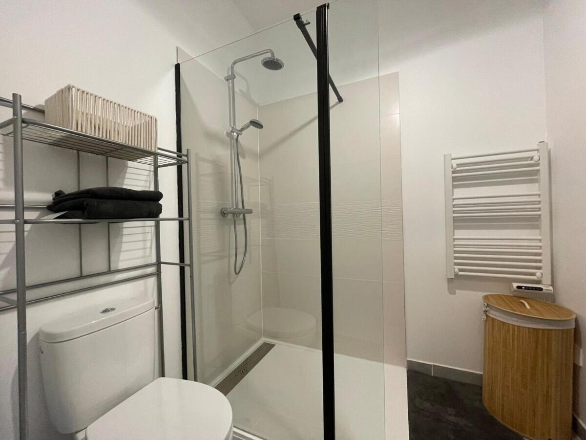 Le Familial Proche Gare Apartman Sens Kültér fotó